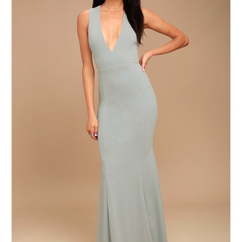 NWT Heaven and Earth Grey Formal Gown